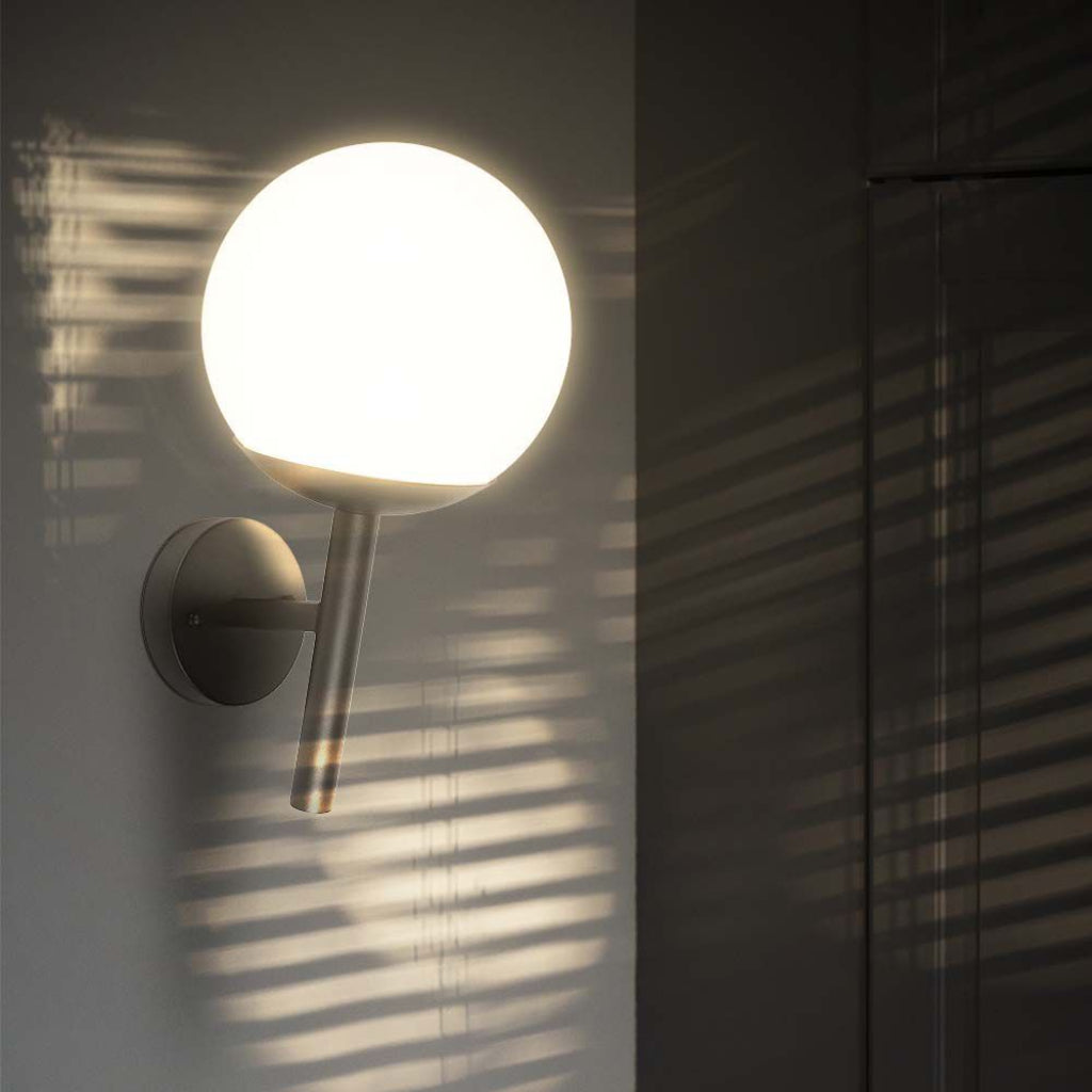 V-TAC Lampada LED da Muro con Sfera Opale e Portalampada E27 Colore Nero Opaco IP44 V-TAC Lampada LED da Muro con Sfera Opale e Portalampada E27 Colore Nero Opaco IP44